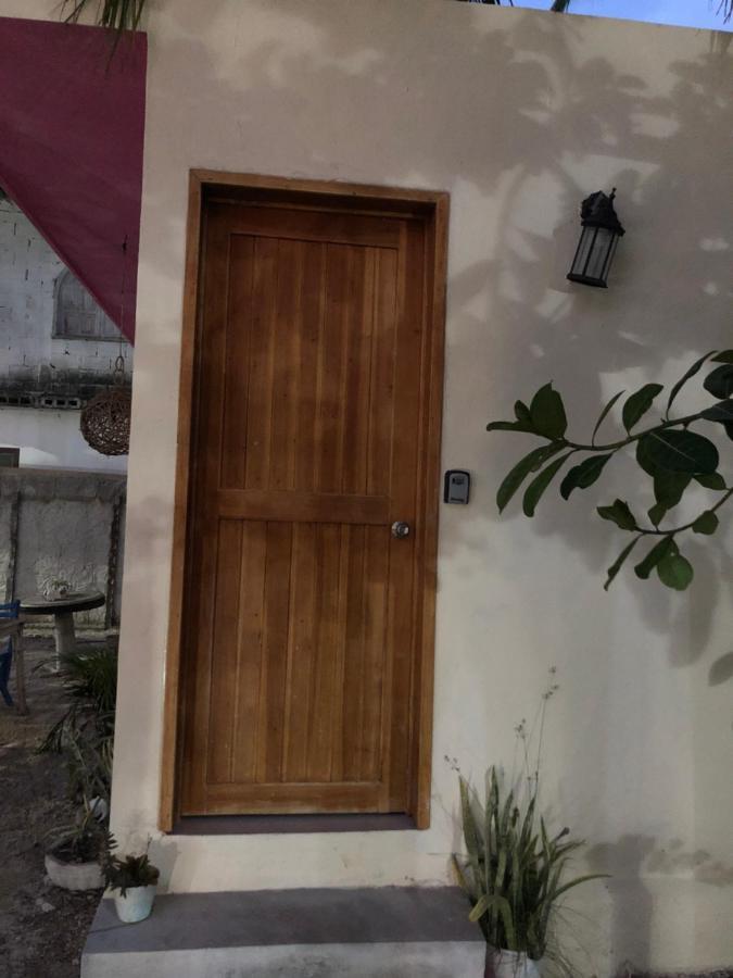Casa Los Abuelos Holbox Extérieur photo