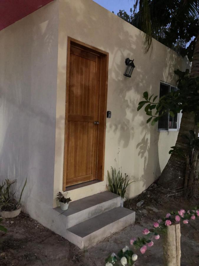 Casa Los Abuelos Holbox Extérieur photo