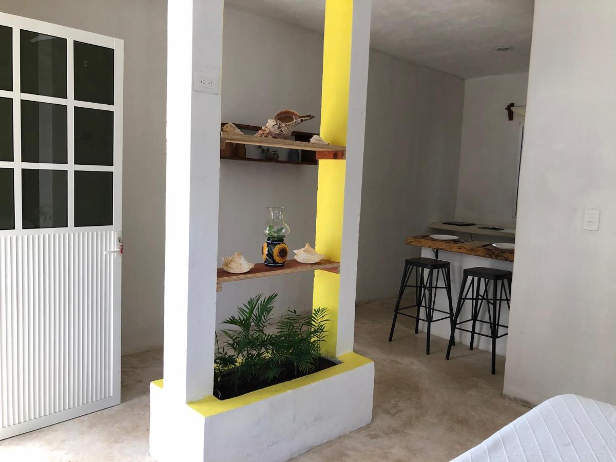 Casa Los Abuelos Holbox Extérieur photo