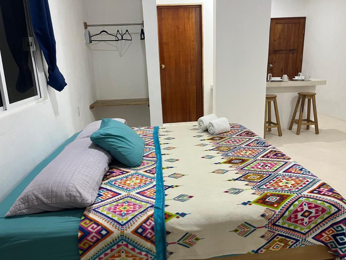Casa Los Abuelos Holbox Extérieur photo
